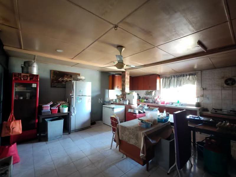 2-storey Terraced House for Sale in Kota Kinabalu (Sabah) - Joanne Lee - Kitchen - PropertyGuru.com.my