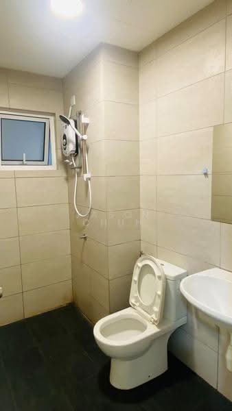 Kediaman Servis untuk Disewa di Residensi Rimbun @ Canopy Hills - Jason Chun - Bathroom - PropertyGuru.com.my