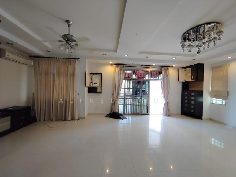 Bungalow House for Sale in Taman Cengal (Butterworth) - Alfred Chua - Living Room - PropertyGuru.com.my