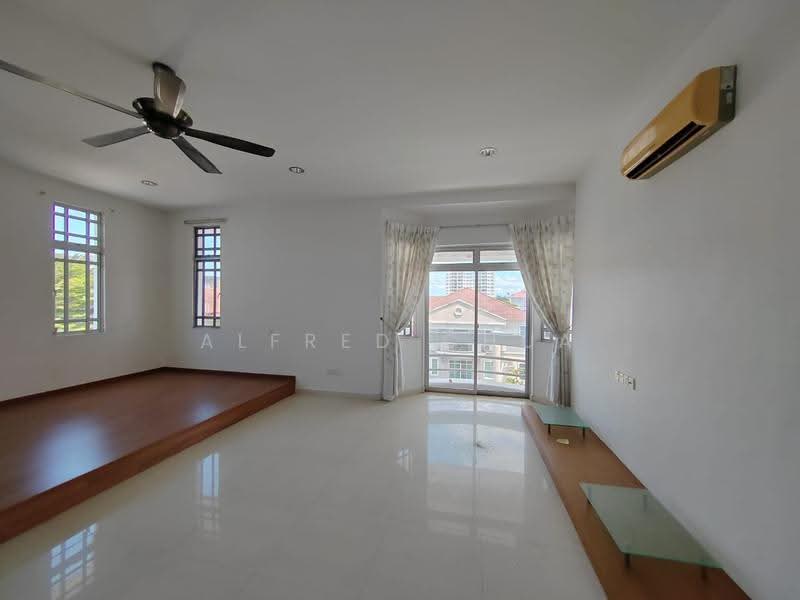 Bungalow House for Sale in Taman Cengal (Butterworth) - Alfred Chua - Living Room - PropertyGuru.com.my