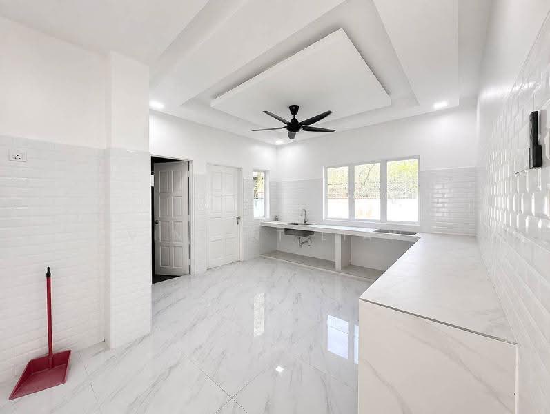 Bungalow House for Sale in Seksyen 3 (Shah Alam) - Vincent Liaw - Kitchen - PropertyGuru.com.my