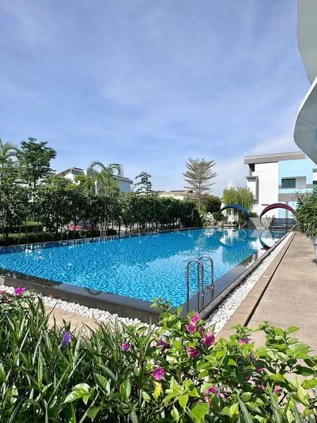 2-storey Terraced House for Rent in Setia Eco Glades (Cyberjaya) - Chris Lee - Pool - PropertyGuru.com.my