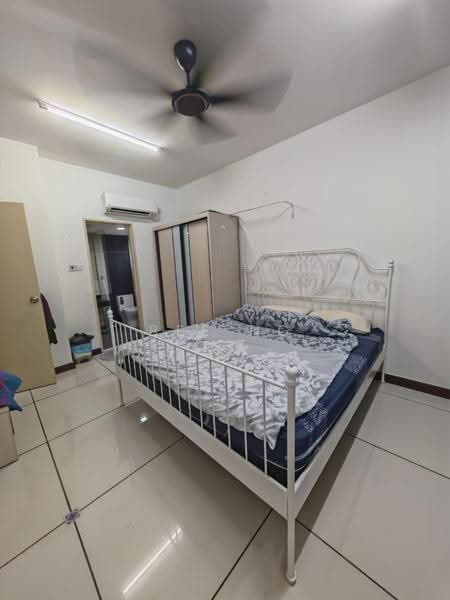 Pangsapuri untuk Dijual di Larkin Residence Phase 2 - Bee Ng - Bedroom - PropertyGuru.com.my