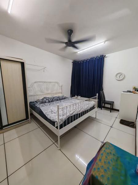 Pangsapuri untuk Dijual di Larkin Residence Phase 2 - Bee Ng - Bedroom - PropertyGuru.com.my