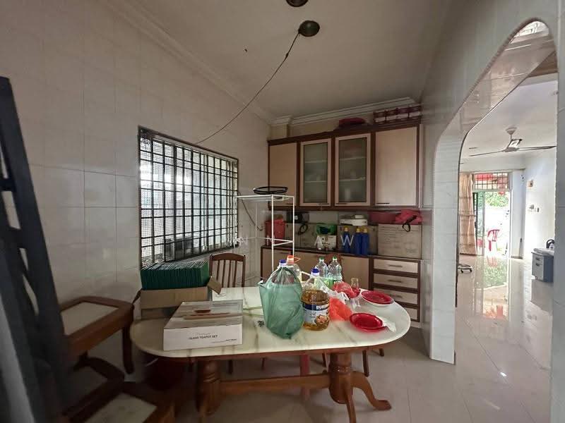 1-storey Terraced House for Sale in Mutiara Rini (Skudai) - Finn Aw - Kitchen - PropertyGuru.com.my