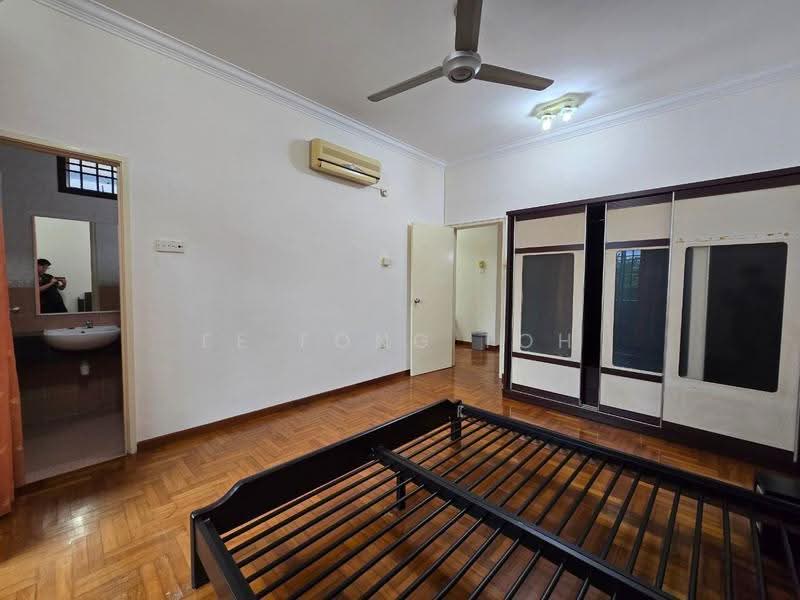 Rumah Teres 2-Tingkat untuk Dijual di Taman Daya (Johor Bahru) - Ee Fong Toh - Bedroom - PropertyGuru.com.my