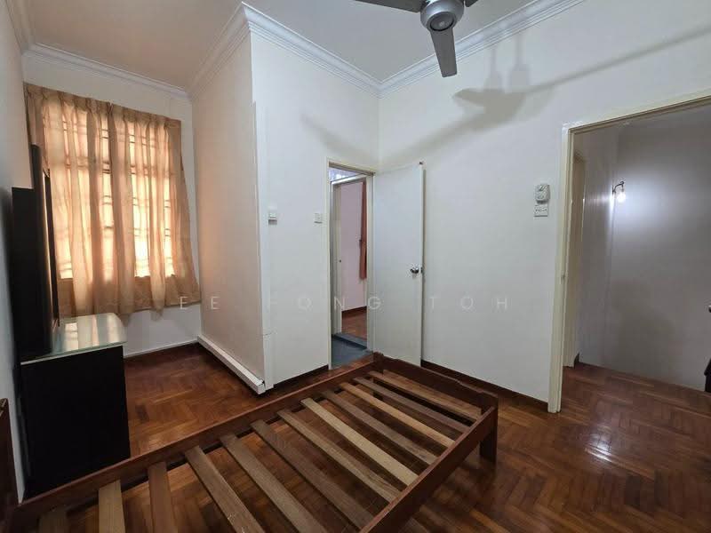Rumah Teres 2-Tingkat untuk Dijual di Taman Daya (Johor Bahru) - Ee Fong Toh - Bedroom - PropertyGuru.com.my