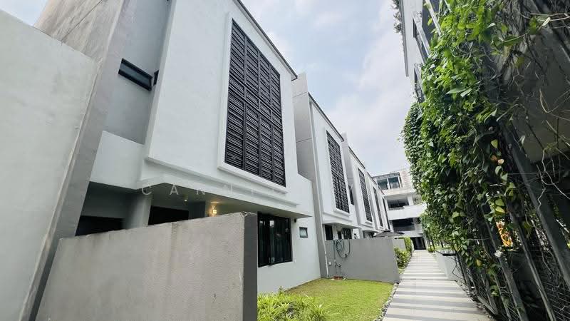Link Bungalow for Sale in Taman Danau Desa (Taman Desa) - Cannice You - Exterior - PropertyGuru.com.my
