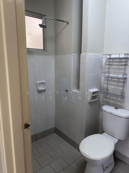 Kondominium untuk Dijual di Alpha Villa - Kelly Yong Lee Ming - Bathroom - PropertyGuru.com.my