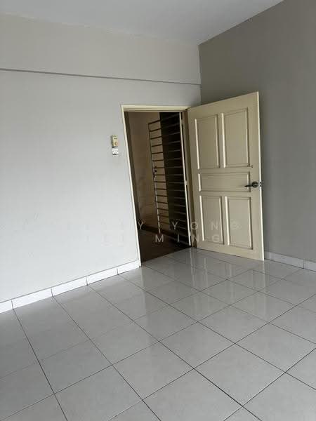 Kondominium untuk Dijual di Alpha Villa - Kelly Yong Lee Ming - Interior - PropertyGuru.com.my