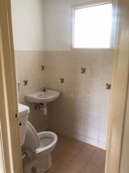 Apartment for Sale at Sri Cempaka (Taman Wawasan) - Eric How - Bathroom - PropertyGuru.com.my