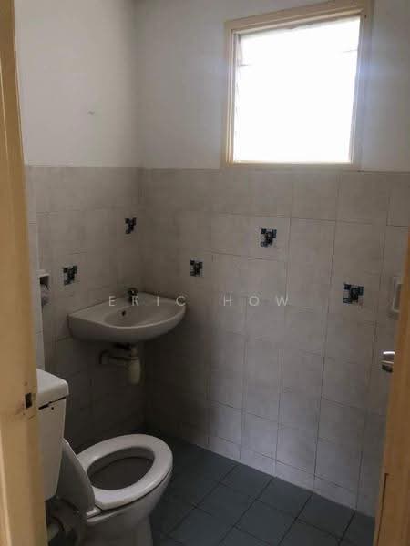 Apartment for Sale at Sri Cempaka (Taman Wawasan) - Eric How - Bathroom - PropertyGuru.com.my