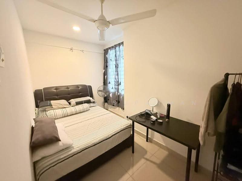 Kondominium untuk Dijual di Suasana Lumayan - Thoriq Suparman - Bedroom - PropertyGuru.com.my