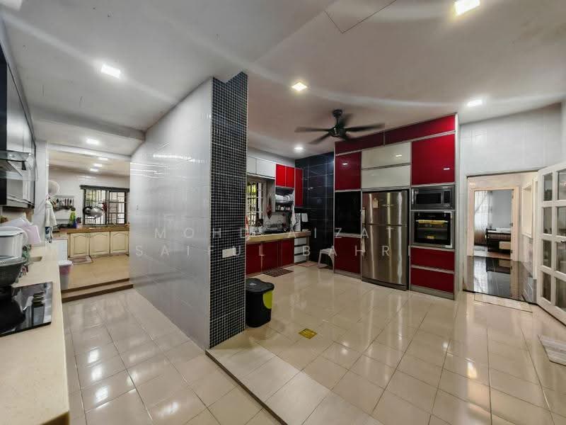 Rumah Berkembar untuk Dijual di Ampang (Selangor) - Mohd Aizat Saiful Bahri - Kitchen - PropertyGuru.com.my