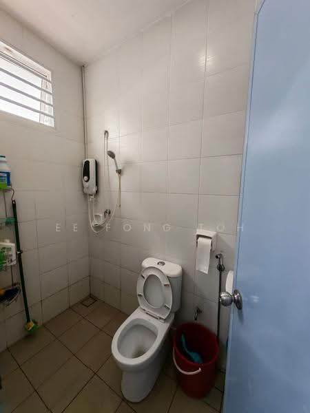 Rumah Teres 2-Tingkat untuk Dijual di Taman Seri Austin (Tebrau) - Ee Fong Toh - Bathroom - PropertyGuru.com.my