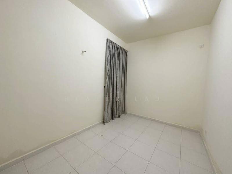 Kediaman Servis untuk Dijual di SuriaMas Suites - Healer Lau - Interior - PropertyGuru.com.my