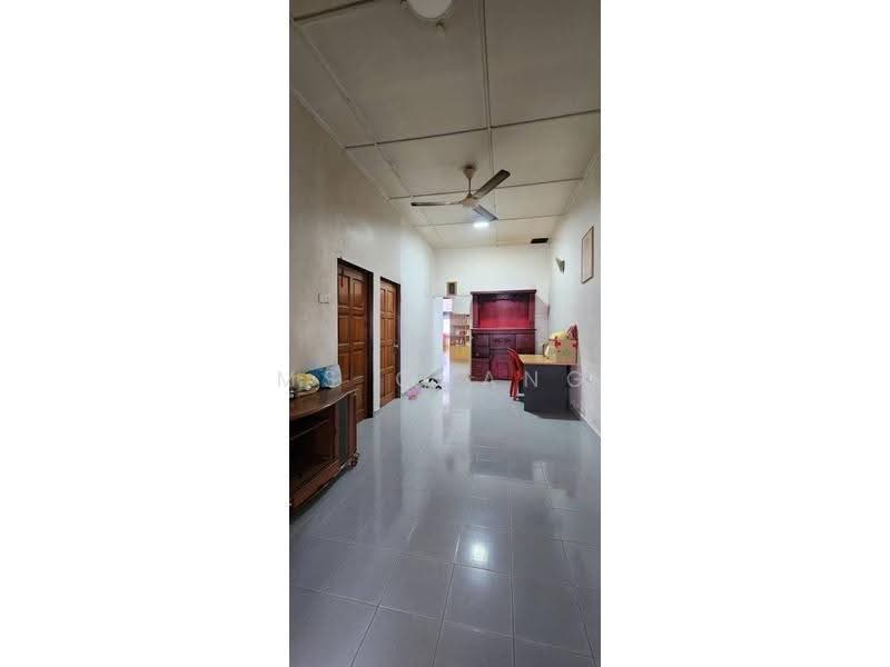Rumah Teres 1-Tingkat untuk Dijual di Jelutong (Penang) - Ms Chang - Living Room - PropertyGuru.com.my