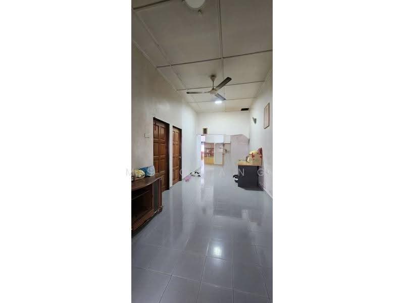 Rumah Teres 1-Tingkat untuk Dijual di Jelutong (Penang) - Ms Chang - Living Room - PropertyGuru.com.my