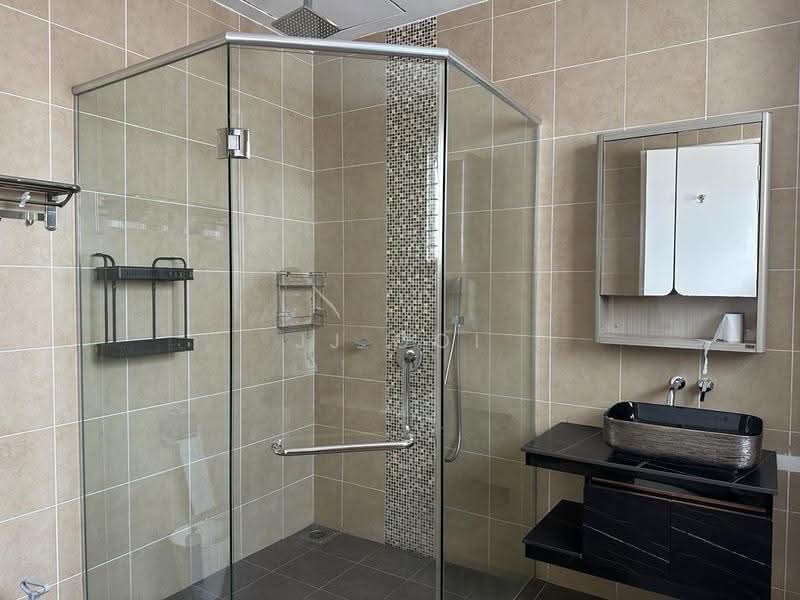 Condominium for Sale at 8 Petaling - JJ Ooi - Bathroom - PropertyGuru.com.my