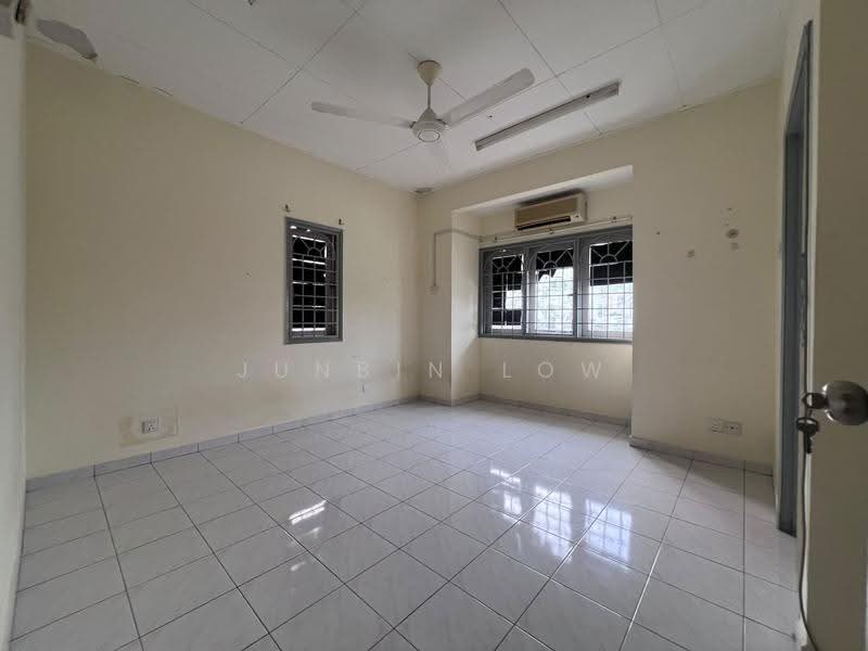Rumah Teres 2-Tingkat untuk Dijual di Taman Wawasan (Puchong) - Junbin Low - Interior - PropertyGuru.com.my