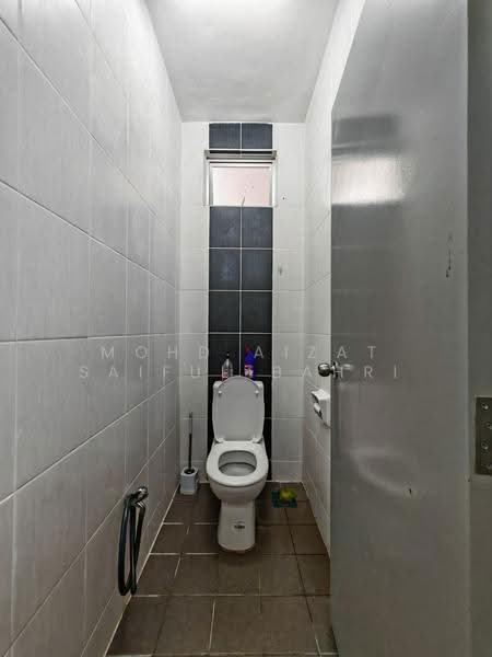 Kedai untuk Dijual di Kajang (Selangor) - Mohd Aizat Saiful Bahri - Bathroom - PropertyGuru.com.my