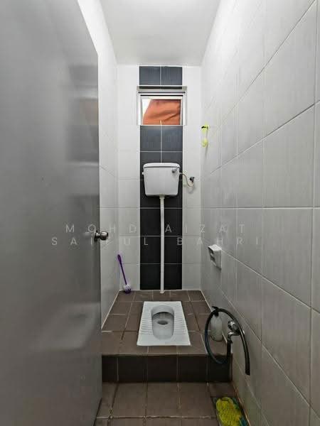 Kedai untuk Dijual di Kajang (Selangor) - Mohd Aizat Saiful Bahri - Bathroom - PropertyGuru.com.my