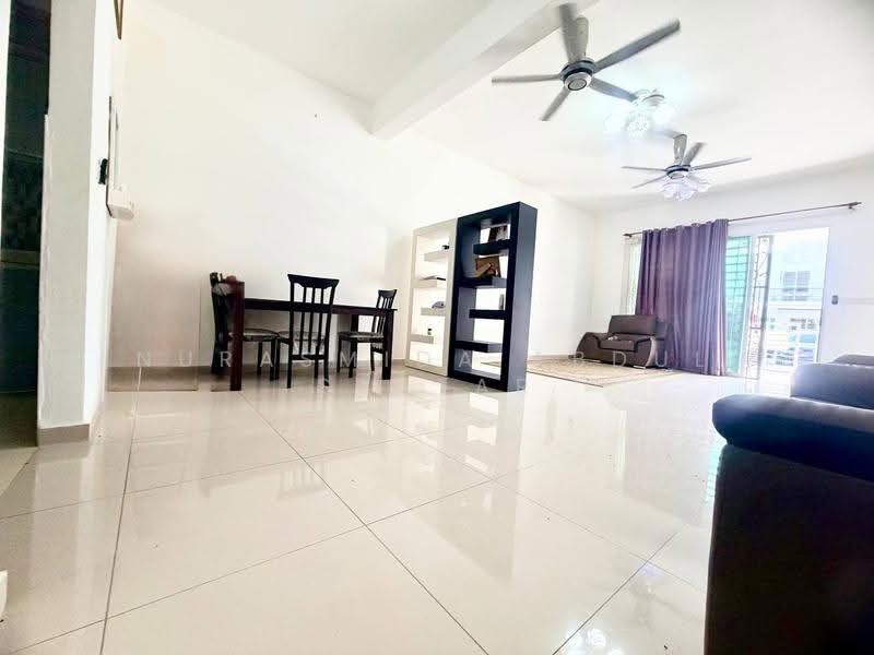 2-storey Terraced House for Rent in Nusari Aman 2 (Bandar Sri Sendayan) - Nurasmida Abdul Sattar - Living Room - PropertyGuru.com.my