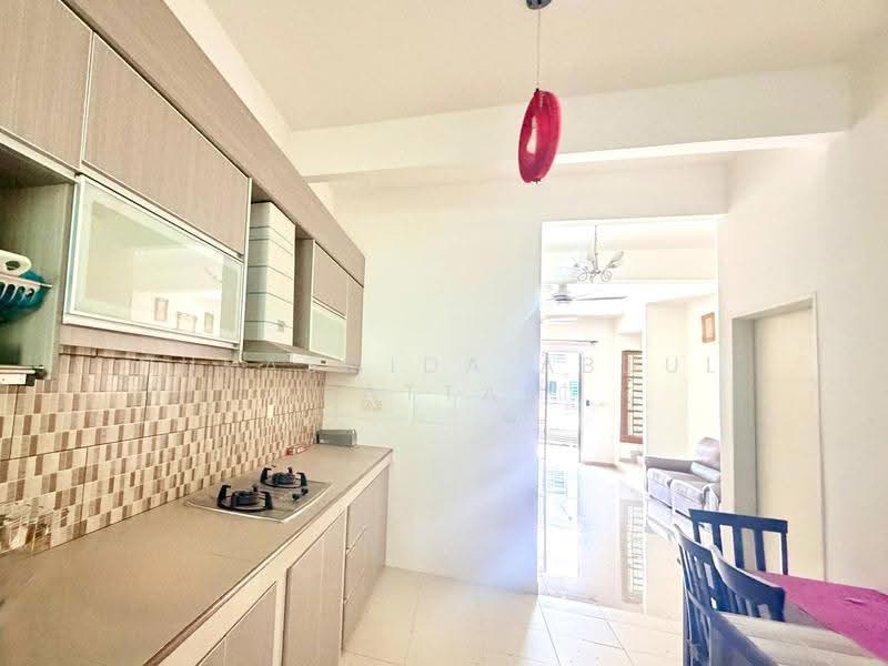 2-storey Terraced House for Rent in Nusari Aman 2 (Bandar Sri Sendayan) - Nurasmida Abdul Sattar - Kitchen - PropertyGuru.com.my