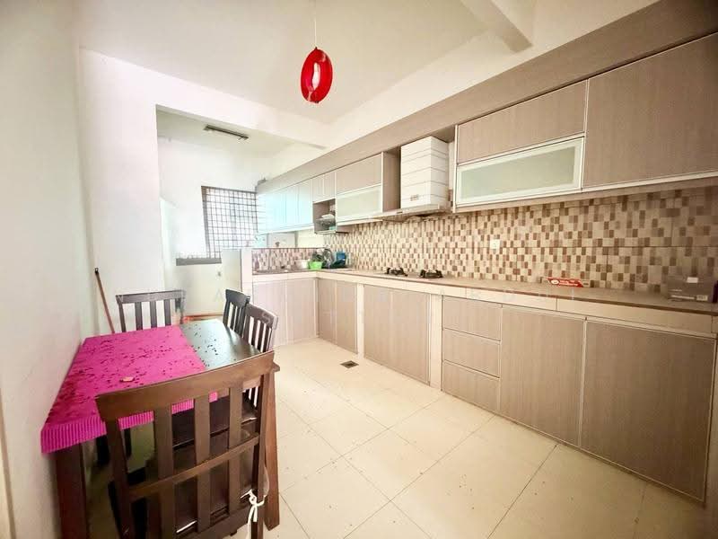 2-storey Terraced House for Rent in Nusari Aman 2 (Bandar Sri Sendayan) - Nurasmida Abdul Sattar - Kitchen - PropertyGuru.com.my