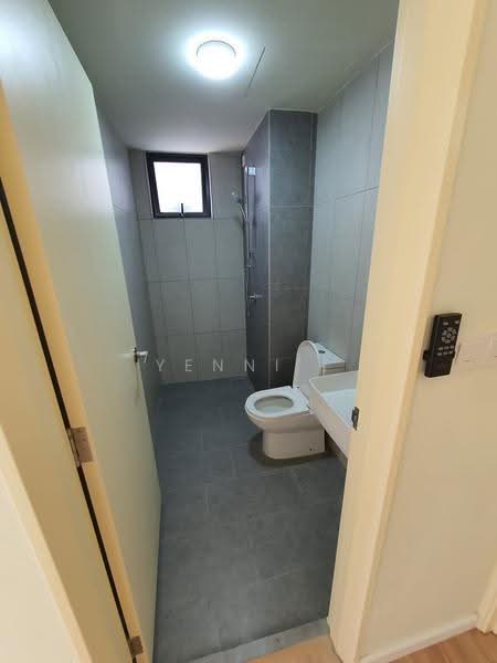 Kediaman Servis untuk Disewa di Dian Residency - Yenni . - Bathroom - PropertyGuru.com.my