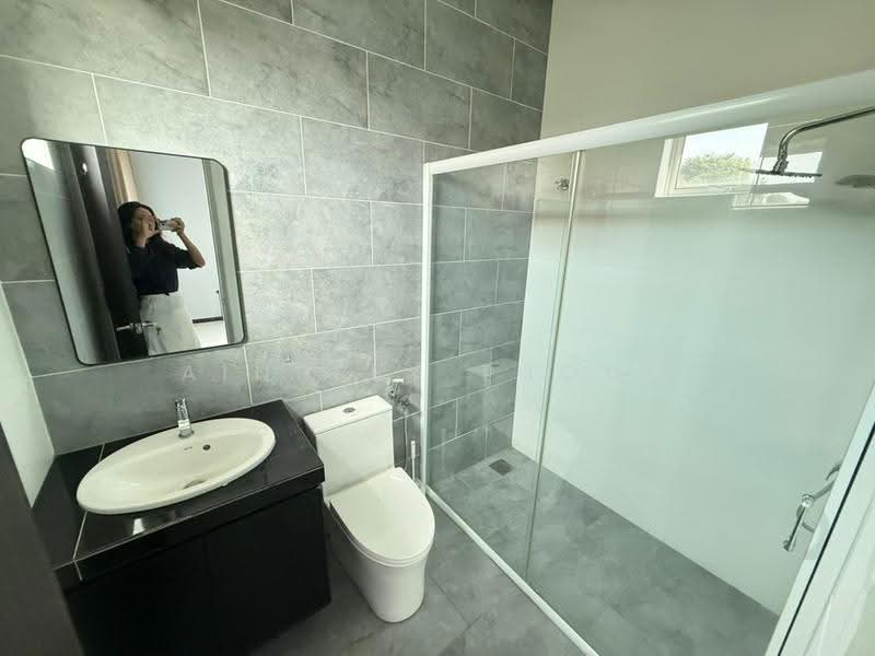 Rumah Berkembar untuk Disewa di Tiger Lane (Ipoh) - Ainsley Thong - Bathroom - PropertyGuru.com.my
