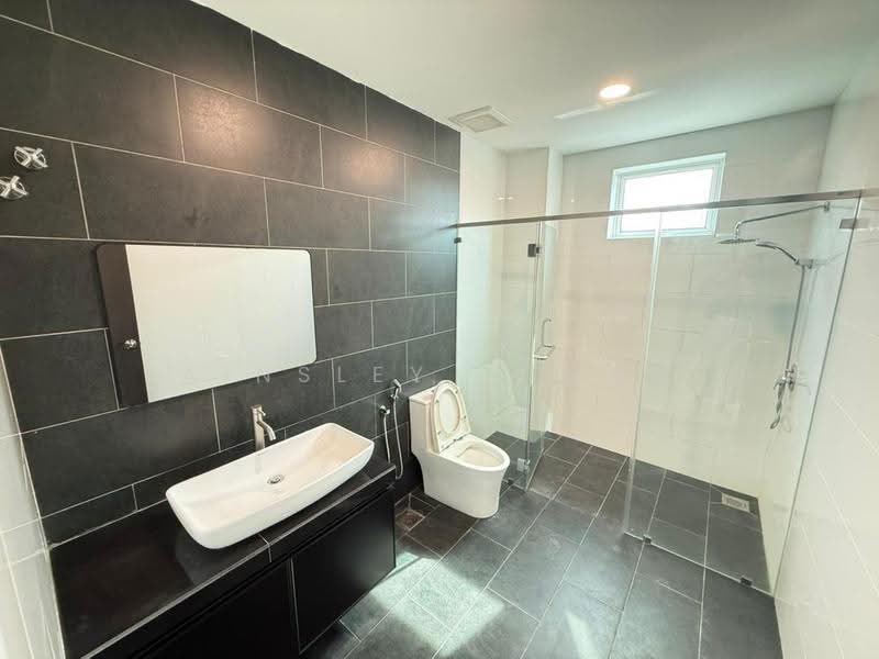Rumah Berkembar untuk Disewa di Tiger Lane (Ipoh) - Ainsley Thong - Bathroom - PropertyGuru.com.my