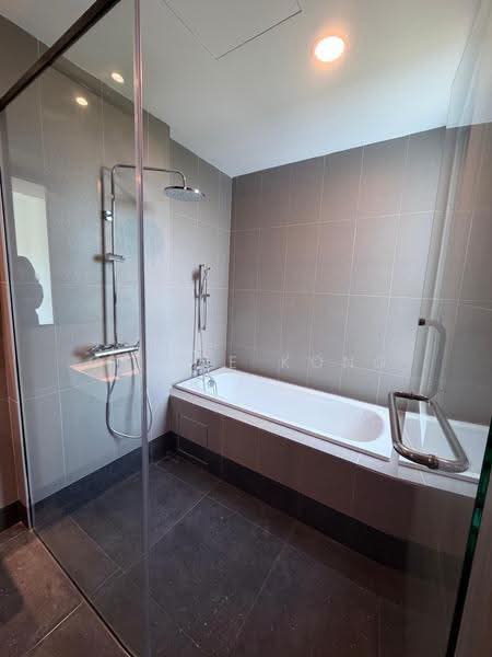 Condominium for Rent at THE VUE @ MONTEREZ - Celine Kong - Bathroom - PropertyGuru.com.my