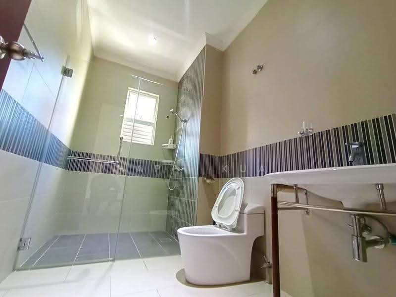 Rumah Berkembar untuk Dijual di Ampang Jaya (Ampang) - Happy Kua - Bathroom - PropertyGuru.com.my