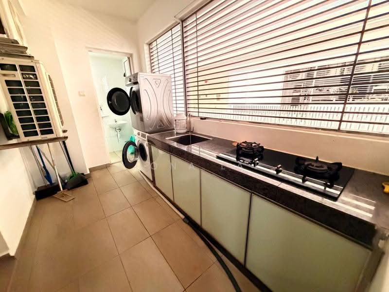 Pangsapuri untuk Disewa di Molek Pine 3 - Fiona Lai - Kitchen - PropertyGuru.com.my