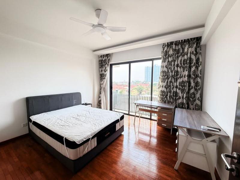 Pangsapuri untuk Disewa di Molek Pine 3 - Fiona Lai - Bedroom - PropertyGuru.com.my