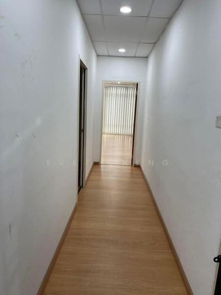 Shop / Office for Sale in Taman Nusa Bestari Jaya (Iskandar Puteri (Nusajaya)) - Yuki Cheng - Corridor - PropertyGuru.com.my
