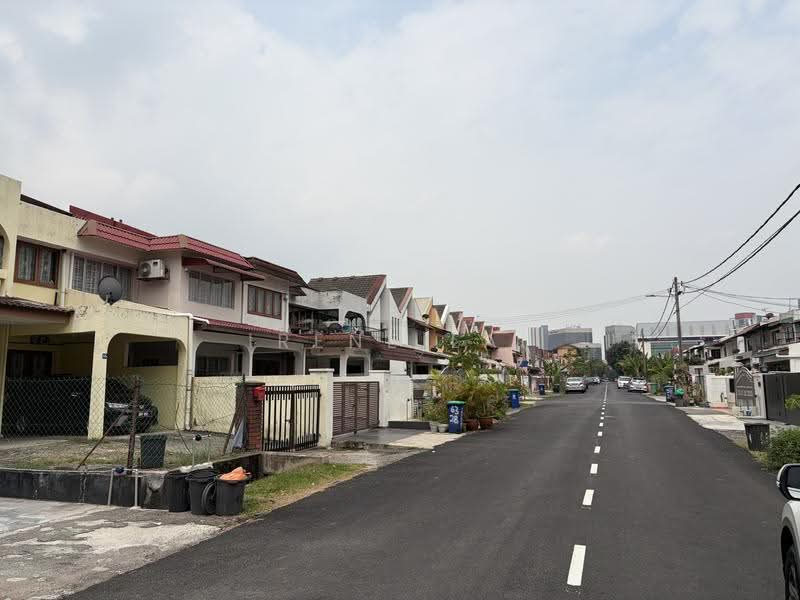 2-storey Terraced House for Sale in SS15 (Subang Jaya) - Irene Lai - Exterior - PropertyGuru.com.my