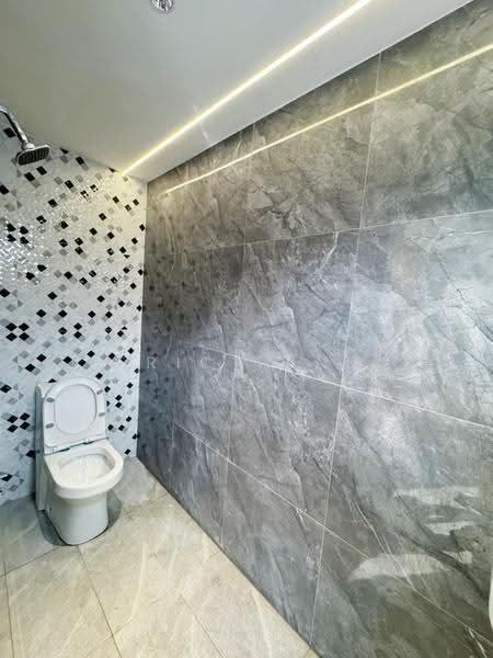 1-storey Terraced House for Sale in Taman Johor Jaya (Johor Bahru) - Eric Tang - Bathroom - PropertyGuru.com.my