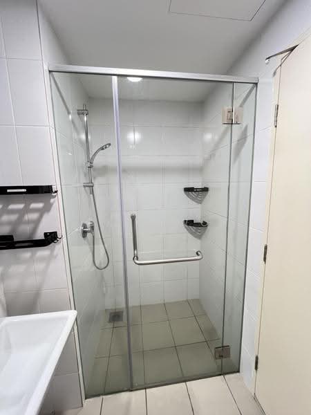 Kediaman Servis untuk Disewa di Parc 3 - Vickky Wong CF - Bathroom - PropertyGuru.com.my