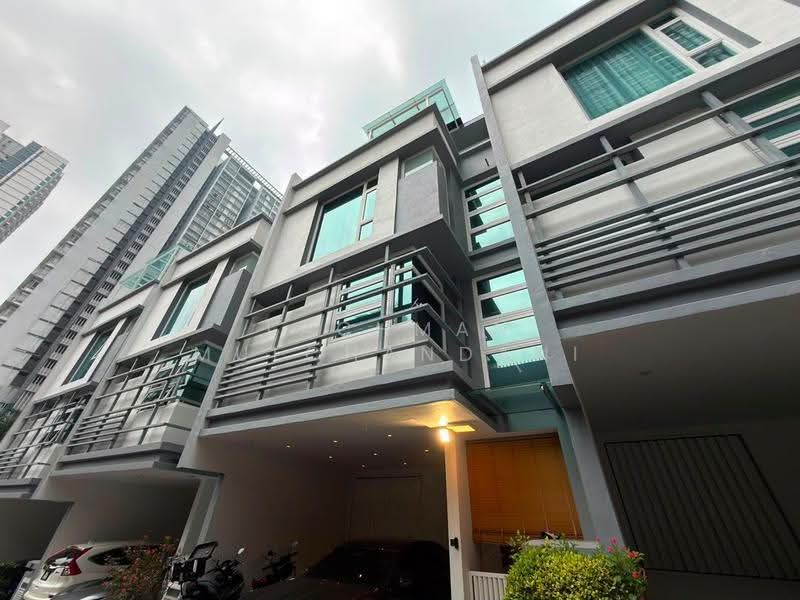 Vila Berkembar untuk Dijual di Mont Kiara (Kuala Lumpur) - Lachman Mulchandani - Exterior - PropertyGuru.com.my
