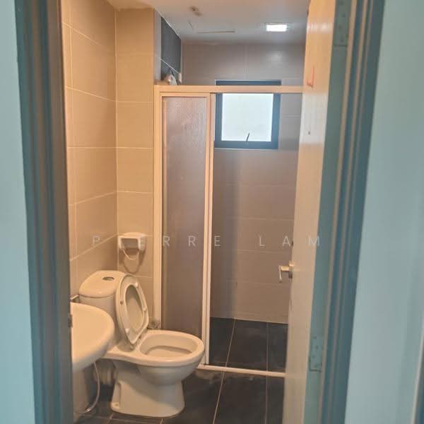Kediaman Servis untuk Dijual di Amaya Maluri - Pierre Lam - Bathroom - PropertyGuru.com.my
