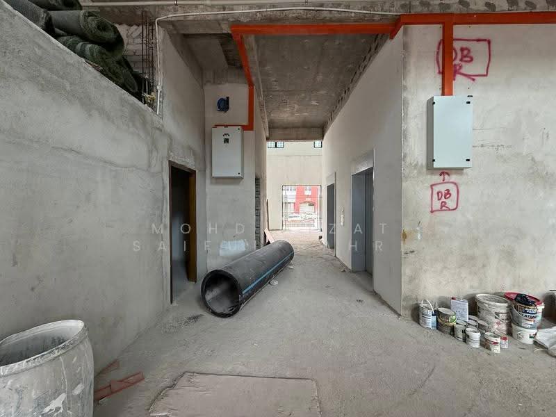 Hotel / Resort for Sale in Taman Ampang Utama (Ampang) - Mohd Aizat Saiful Bahri - Corridor - PropertyGuru.com.my