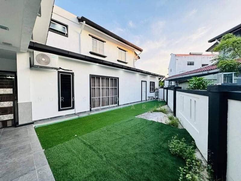 Rumah Teres 2-Tingkat untuk Dijual di Seksyen 7 (Shah Alam) - Nurasmida Abdul Sattar - Exterior - PropertyGuru.com.my