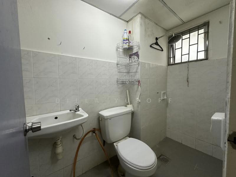 Condominium for Sale at Ketumbar Heights - DILLA YUSOFF - Bathroom - PropertyGuru.com.my