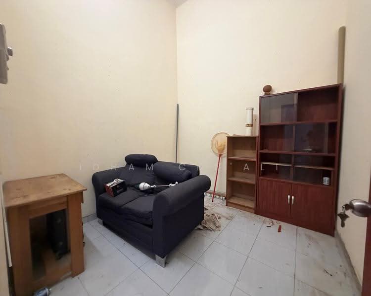 1-storey Terraced House for Sale in Taman Tas (Kuantan) - Idham Che'Ali - Interior - PropertyGuru.com.my