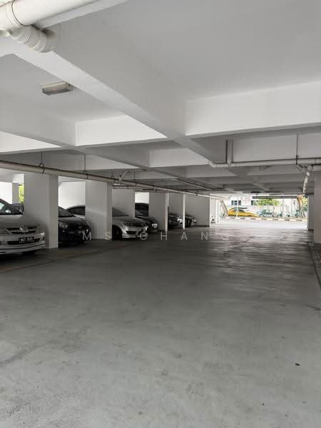 Pangsapuri untuk Dijual di Mercury Apartment - Ms Chang - Car Park - PropertyGuru.com.my