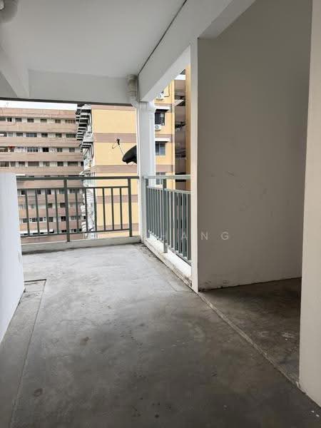 Pangsapuri untuk Dijual di Mercury Apartment - Ms Chang - Balcony - PropertyGuru.com.my