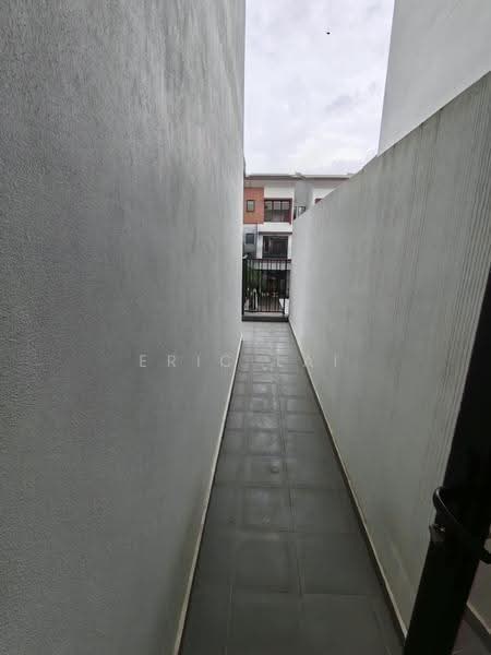 3-storey Terraced House for Rent in Puchong (Selangor) - Eric Lai - Exterior - PropertyGuru.com.my