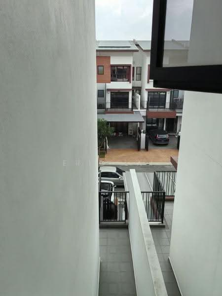 3-storey Terraced House for Rent in Puchong (Selangor) - Eric Lai - Exterior - PropertyGuru.com.my